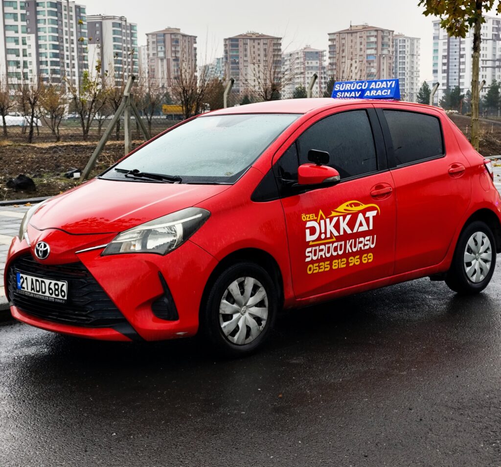 Dikkat Sürücü Kursu Diyarbakır eğitim aracı